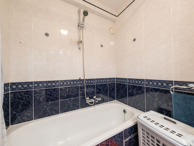 Bathroom 4, Bright apartment with sea view, West-Vlaanderen