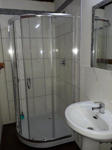 Bathroom 3, Protea B&B, Vhembe