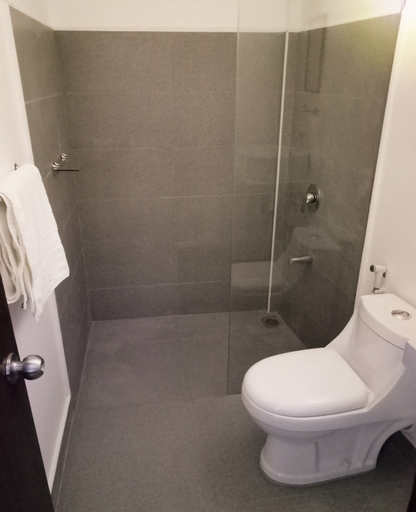 Bathroom 5, Positano Alona Beach Panglao, Panglao