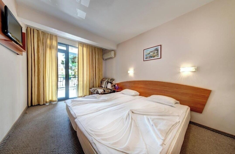 Bedroom 3, Hotel Paloma, Nesebar