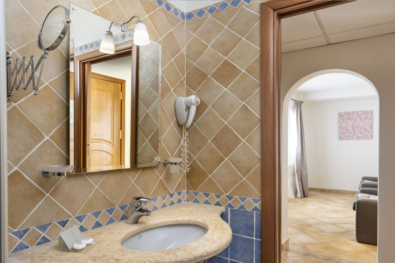 Bathroom 5, Blu Hotel Morisco, Olbia-Tempio