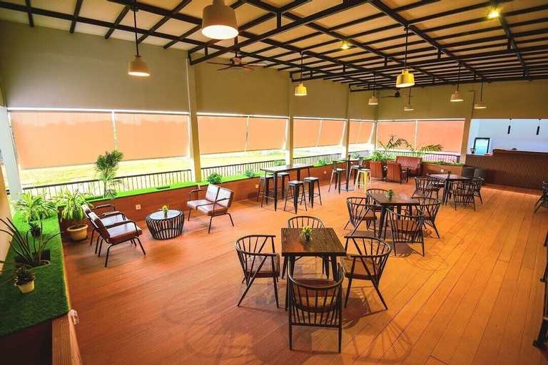 Food & Drinks 4, Onyx Hotel & Villa, Bintan Regency