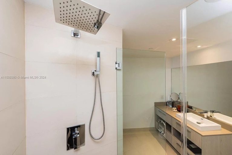 Bathroom 4, Lyfe Resort & Condo, Broward