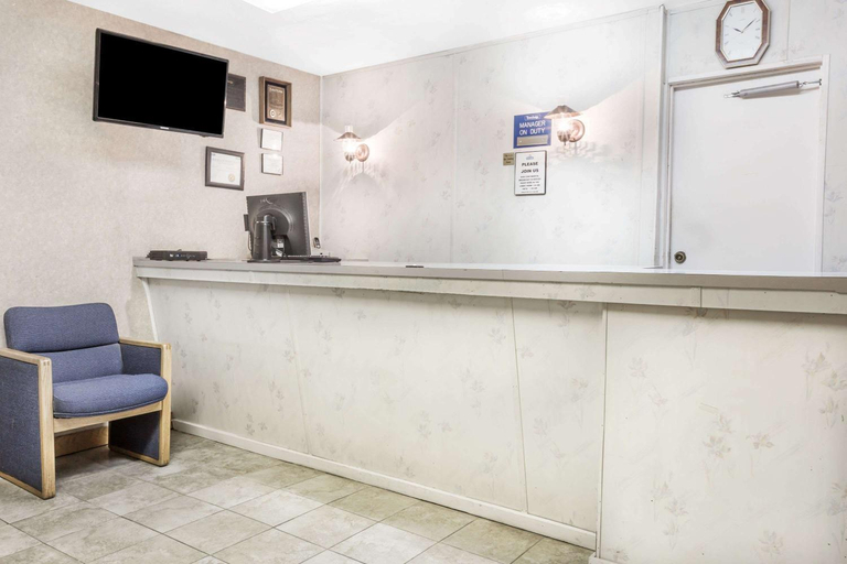 Public Area 2, Travelodge by Wyndham La Grande, Union