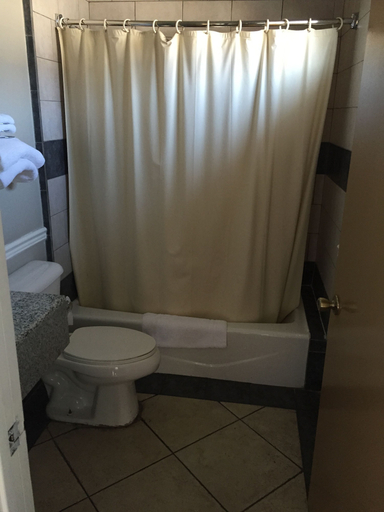 Bathroom 5, La Bonita Inn Motel, Los Angeles