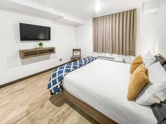 Bedroom 2, Starling, San Diego
