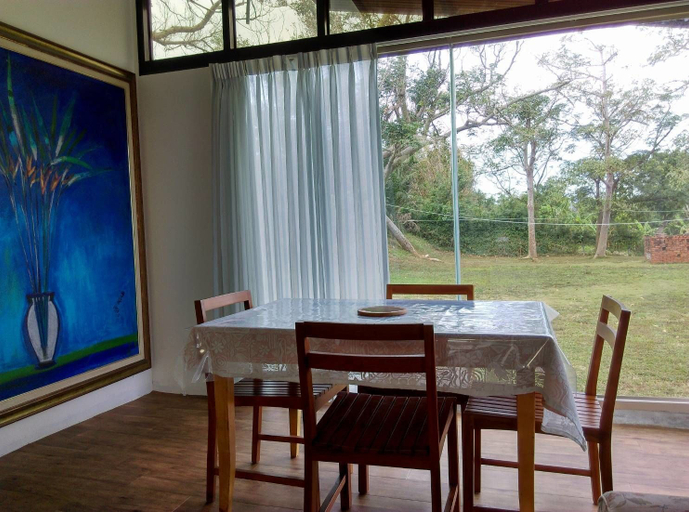 Others 5, Clove House, Pingtung