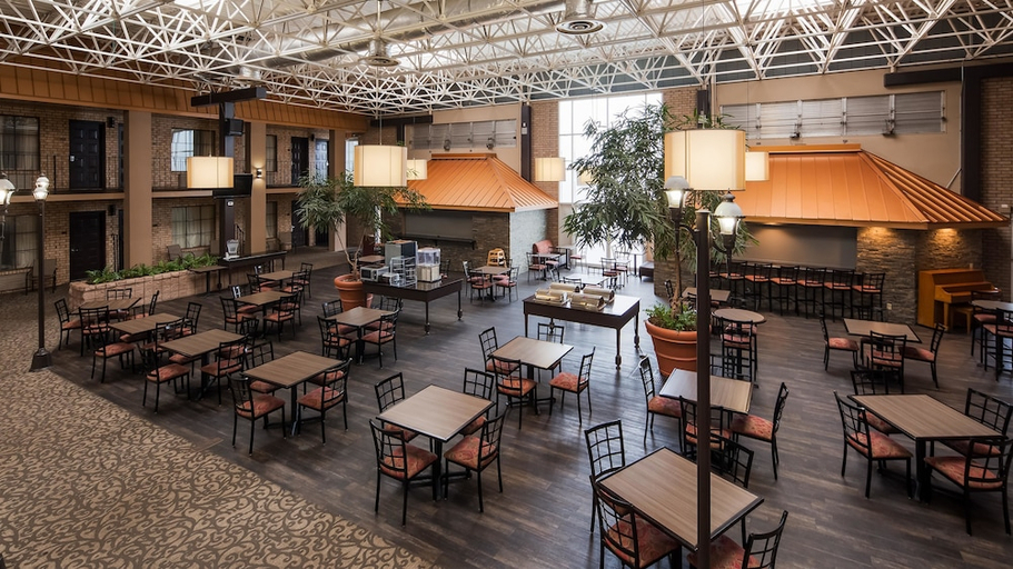 Food & Drinks 5, Alexandria Inn and Suites and Conference Center, Rapides