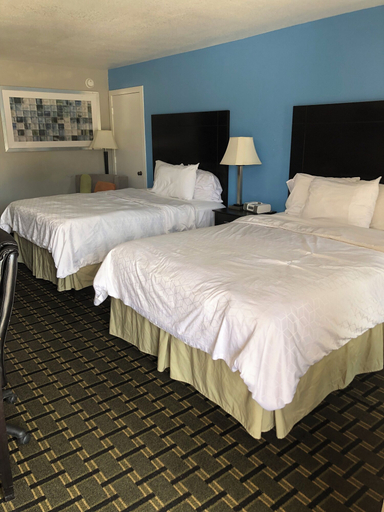 Bedroom 2, Executive Inn, Oklahoma