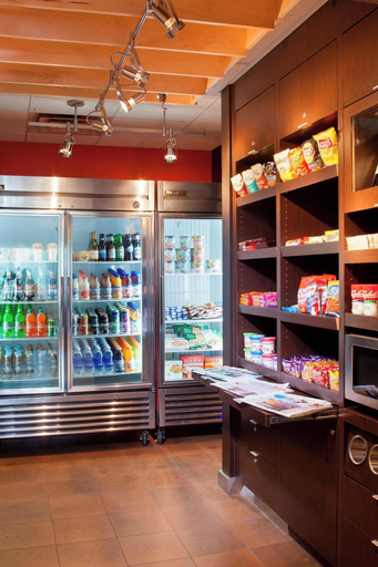 Food & Drinks 5, Courtyard by Marriott Pueblo Downtown, Pueblo