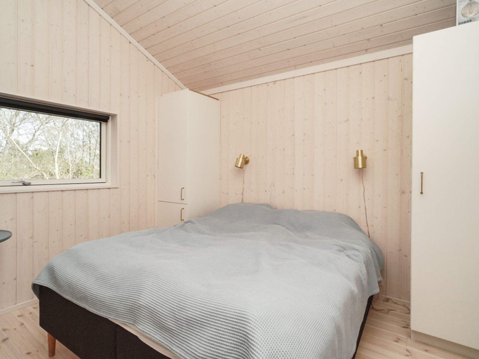 Room 4, 5 Star Holiday Home in Hundested, Halsnæs