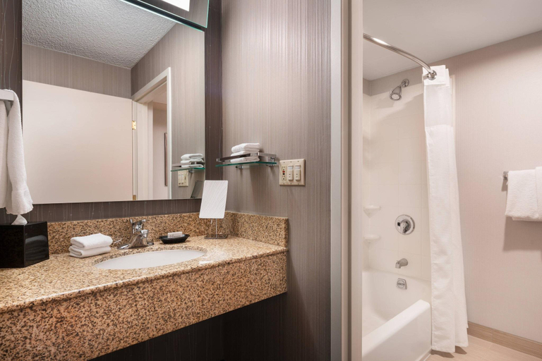 Bathroom 4, Courtyard by Marriott Novato Marin/Sonoma, Marin