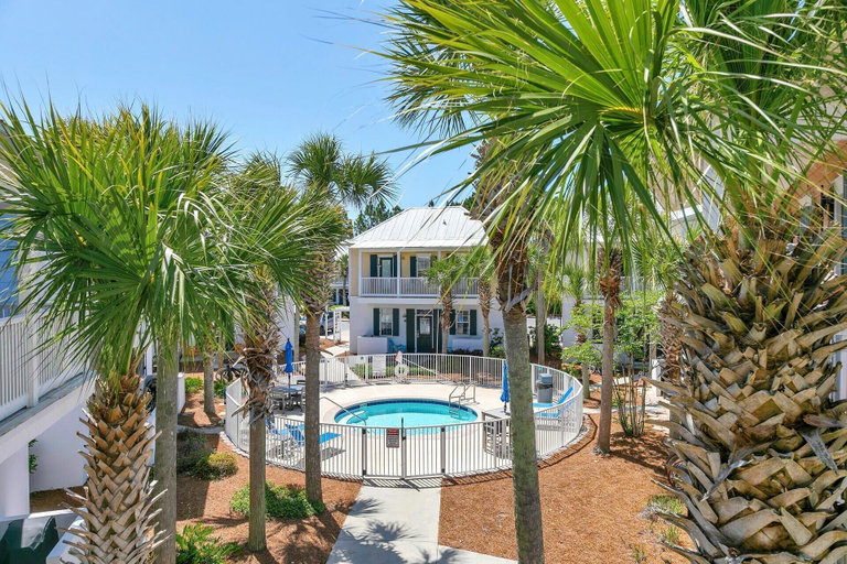 Exterior & Views 2, Crystal Village II, Unit 10B, Walton