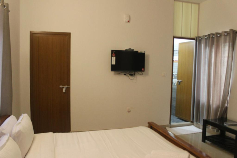 Bedroom 5, Zavon Holiday Home, Wayanad