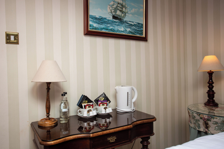 Others 5, The Olde Ship Inn, Northumberland