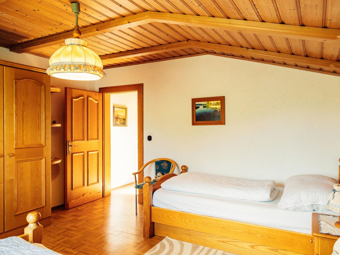 Bedroom 3, Apartment Near Petzen Ski Slopes, Völkermarkt