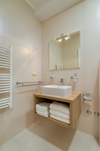 Bathroom 2, Apartments & Studios Dalmatino, Vodice