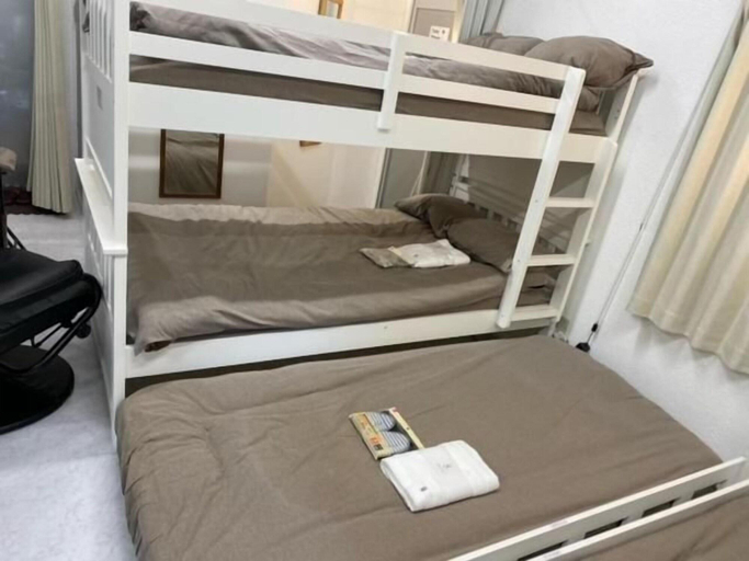 Bedroom 4, Guest House Yaka Soba - Hostel, Ginoza