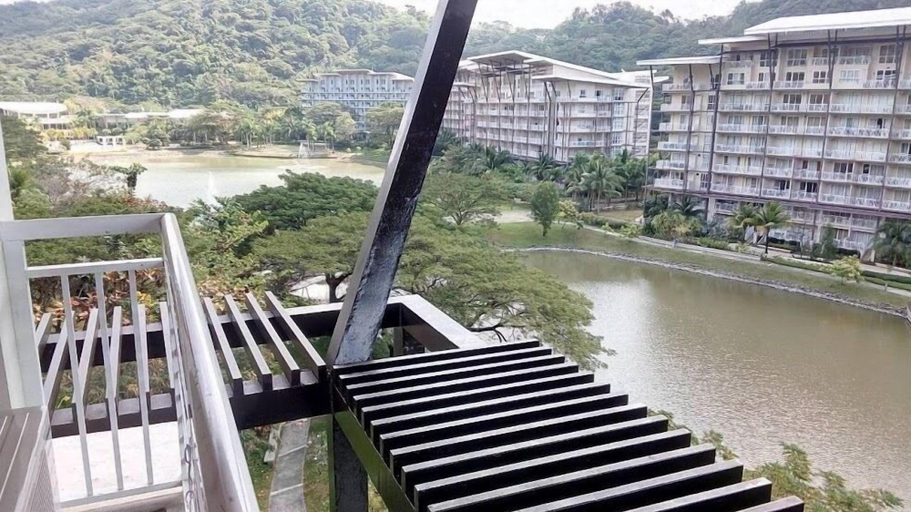 Exterior & Views, Pico De Loro Hamilo Coast Guest House, Nasugbu