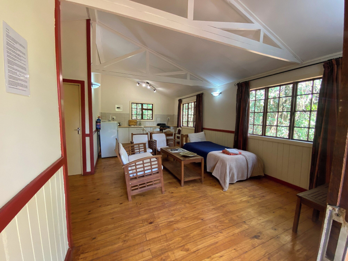 Bedroom 2, Buhleni Farm & Chalets, Lobamba