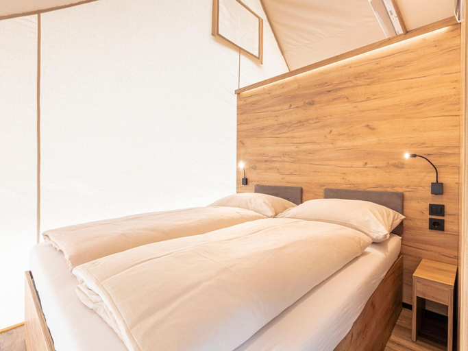 Others 4, Nice safari tent with airco, Hermagor