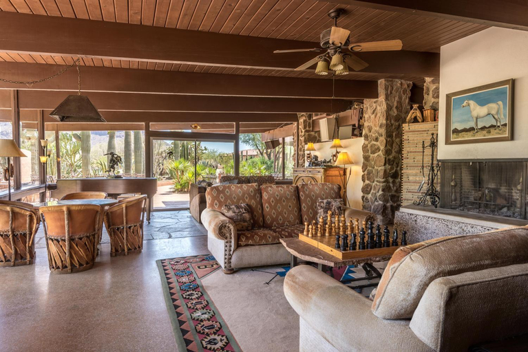 Public Area 2, White Stallion Ranch, Pima