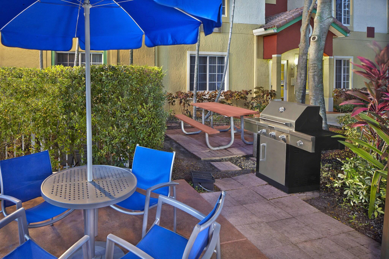 Exterior & Views 2, TownePlace Suites Fort Lauderdale Weston, Broward