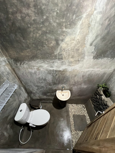 Bathroom 4, Ndalem Riyartan, Sleman