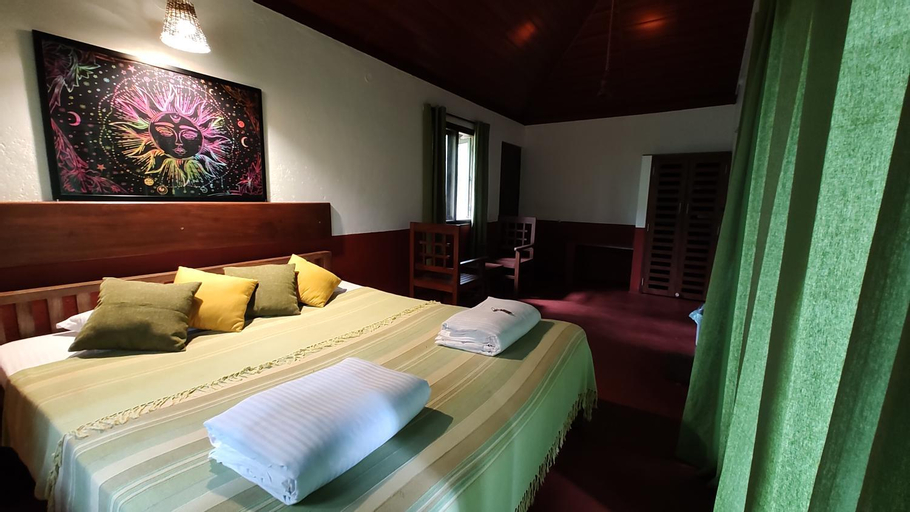 Bedroom 2, Mugilu, Hassan