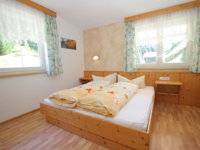 Room 5, Holiday Home in Kappl With Balcony, Landeck