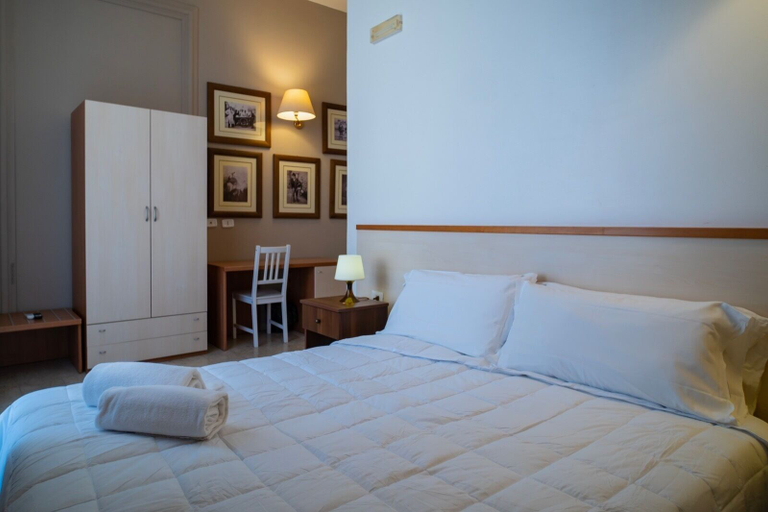 Others 4, Margherita Rooms, Catania