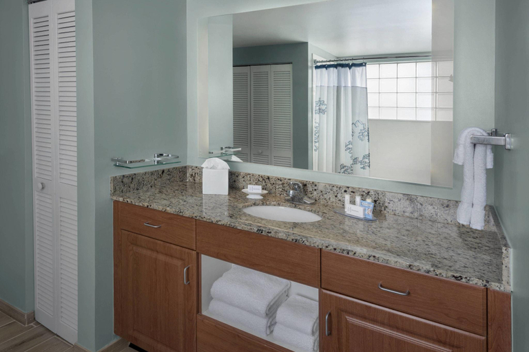 Bathroom 5, Residence Inn Pompano Beach Oceanfront, Broward
