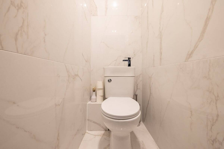 Bathroom 3, The West Hampstead Retreat - Modern & Bright 1bdr Apartment, London