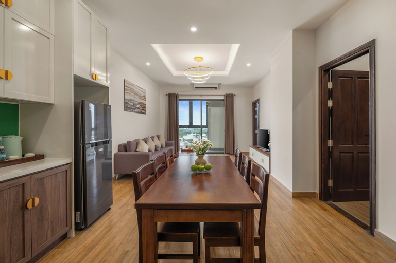 Dining Room 3