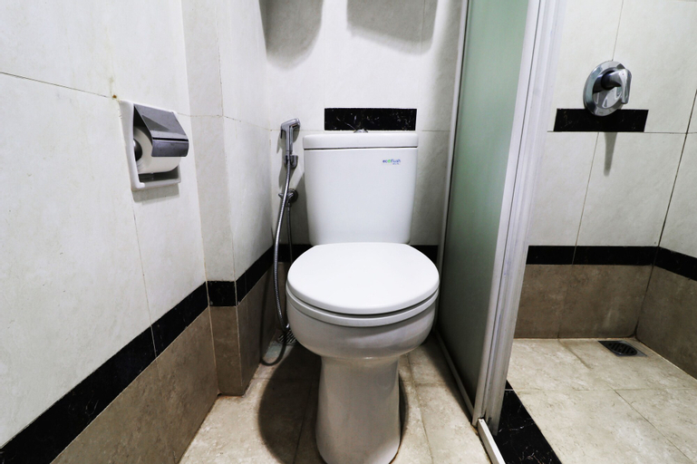 Bathroom 11