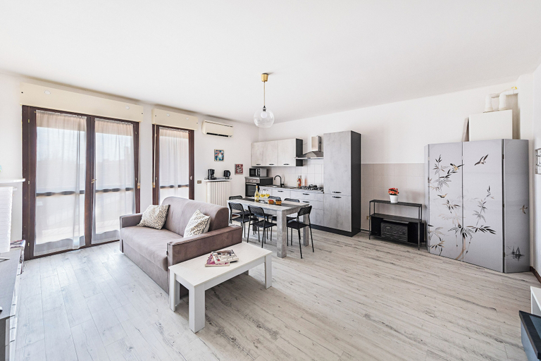 Others 5, Le Primule F6 con piscina by Wonderful Italy, Brescia