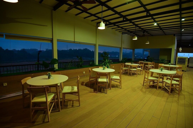 Food & Drinks 4, Onyx Hotel & Villa, Bintan Regency