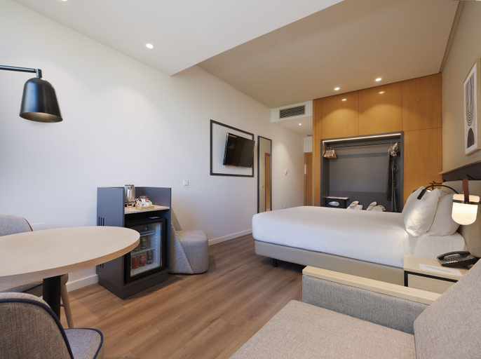 Bedroom 3, Malaga Alameda Centro Affiliated by Meliá, Málaga