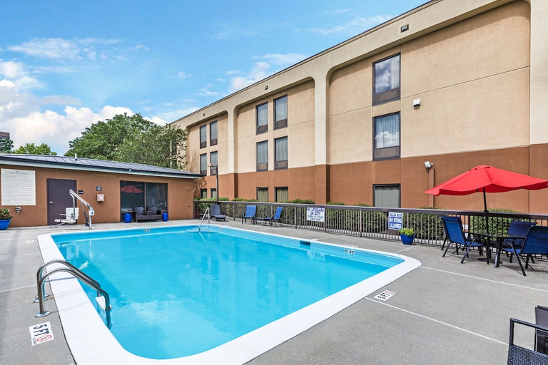 Sport & Beauty 4, Hampton Inn Aiken, Aiken
