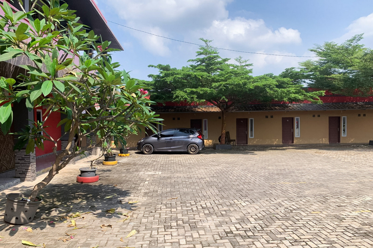 Exterior & Views 2, RedDoorz Syariah Way Halim Lampung, Bandar Lampung