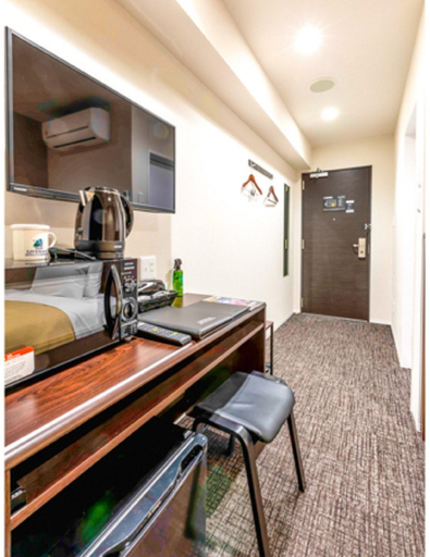 Room 4, Hotel Livemax Okazaki, Okazaki