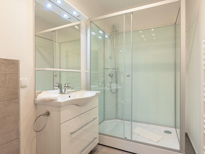 Bathroom, Apartment in Alps With Stunning Views, Leoben
