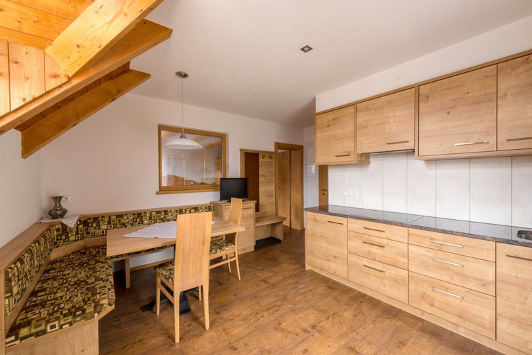 Others 4, Residence Rogger, Bolzano