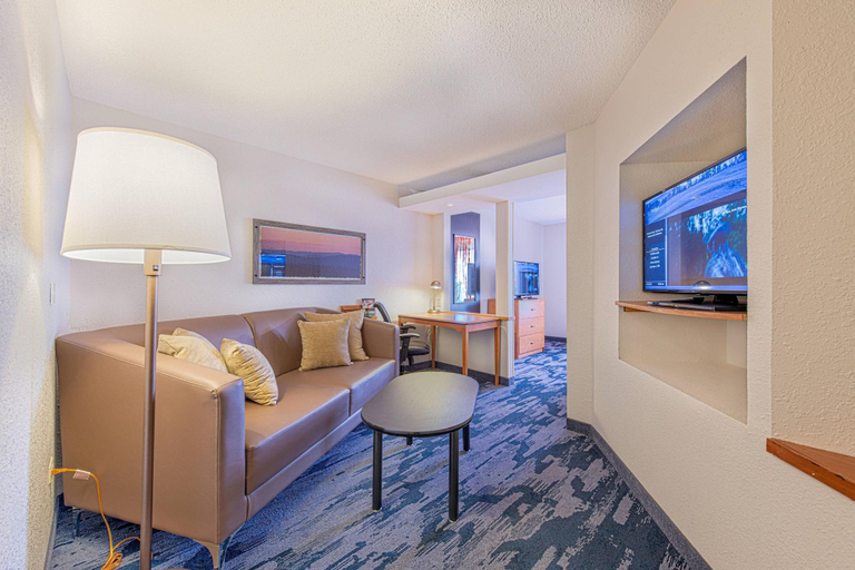 Bedroom 3, Fairfield Inn & Suites By Marriott Chicago Napervi, Dupage