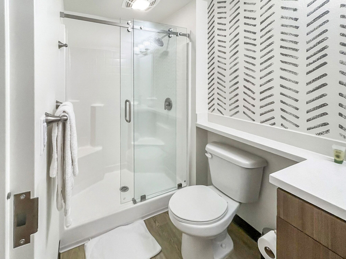 Bathroom 3, Starling, San Diego