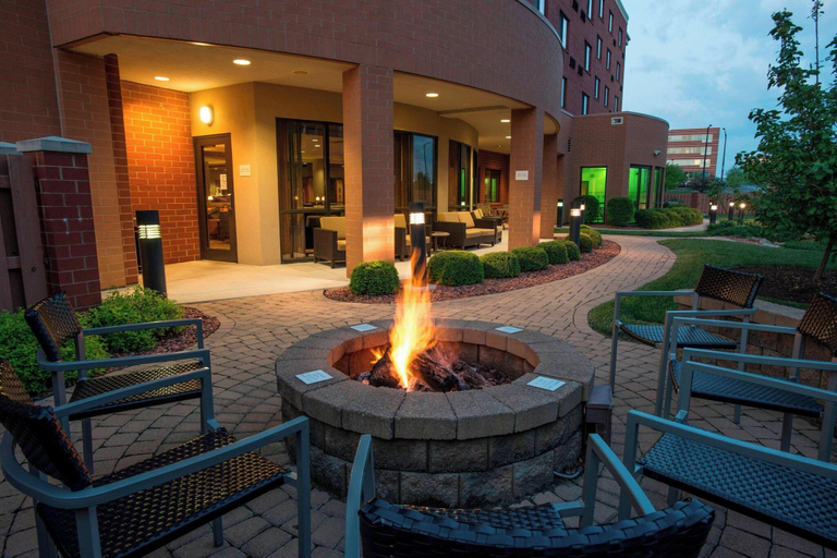Exterior & Views 2, Courtyard Cincinnati North at Union Centre, Butler