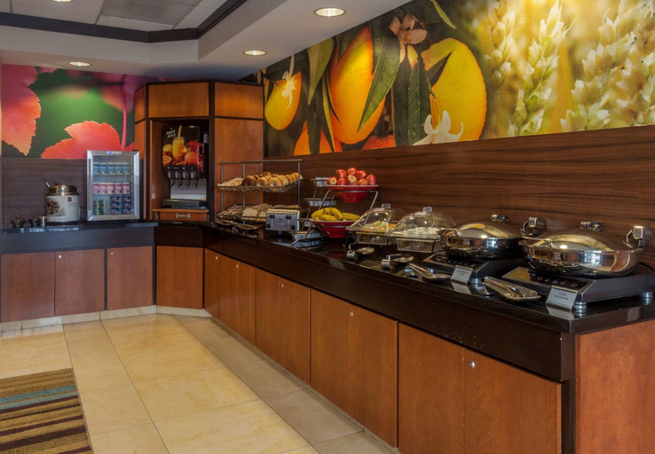 Food & Drinks 5, Fairfield Inn & Suites Omaha Downtown, Douglas
