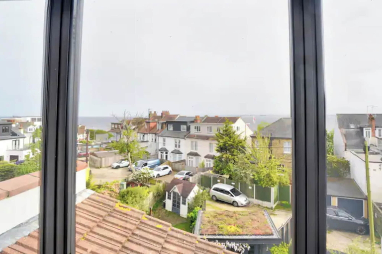 Others 4, Stunning House in Leigh-on-sea, Southend-on-Sea