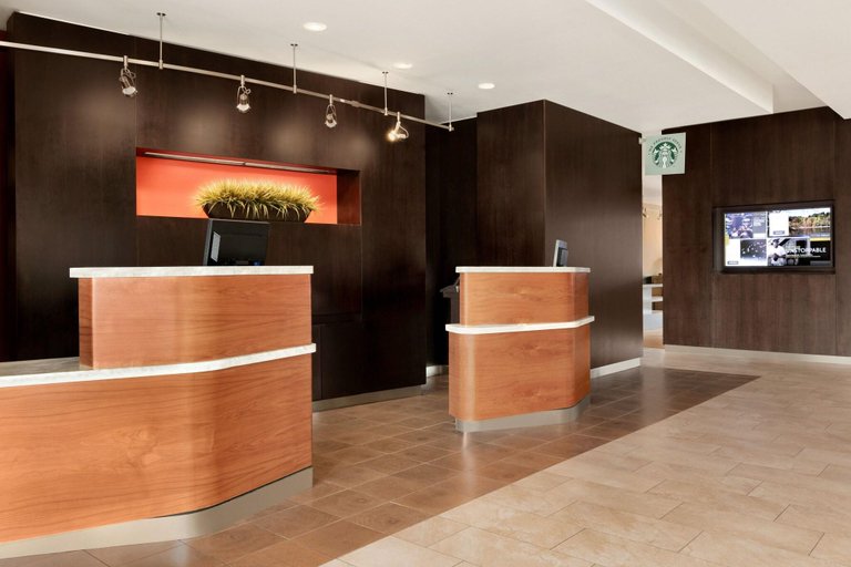 Public Area 2, Courtyard Burlington Mt. Holly/Westampton, Burlington
