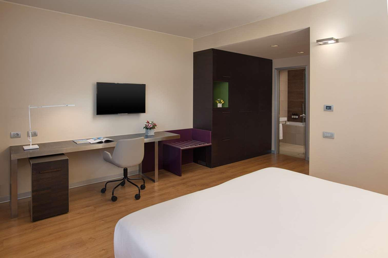 Bedroom 26